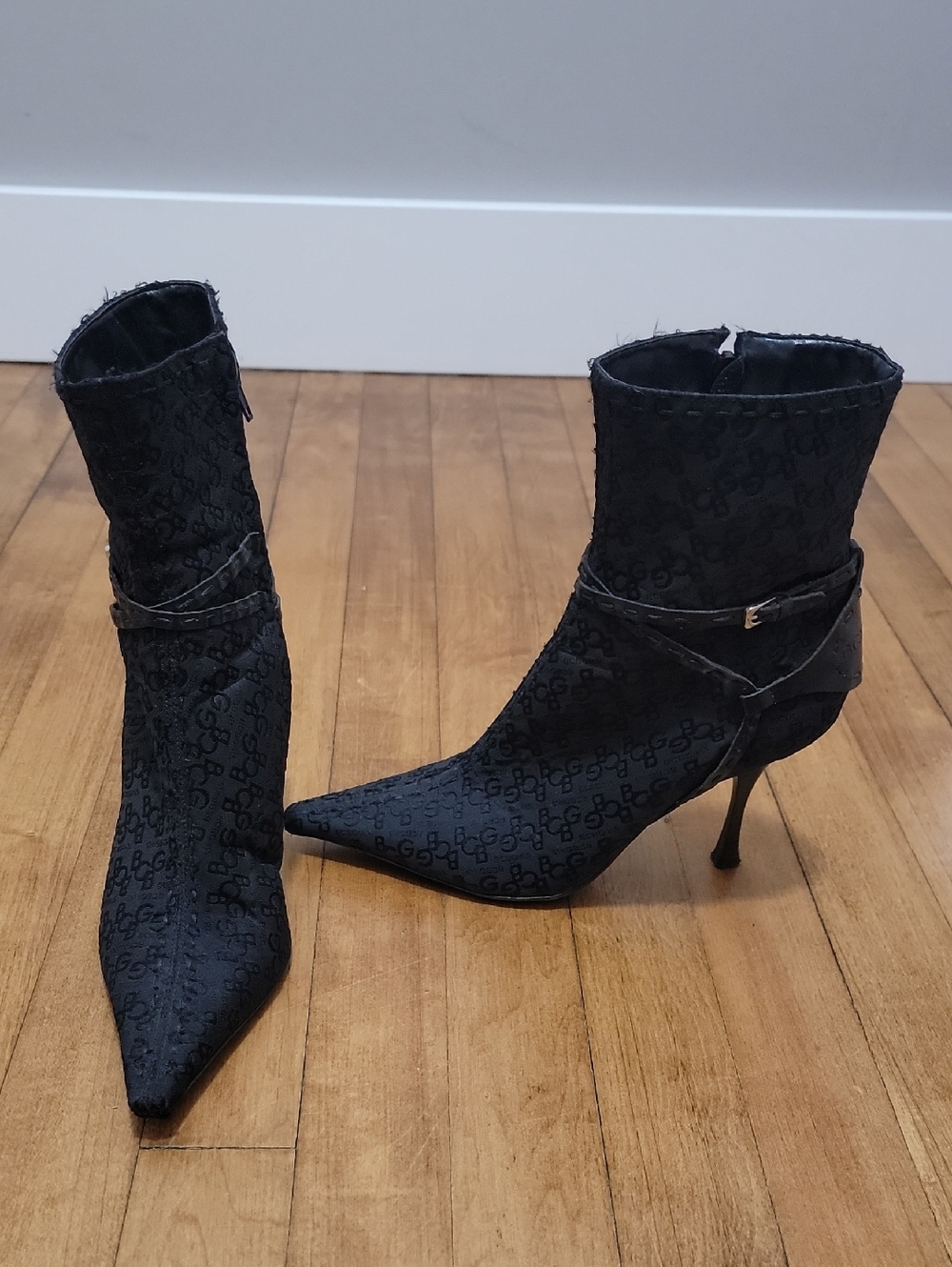 Black Pointed Toe Ankle Boots with Stiletto Heel Sz 7